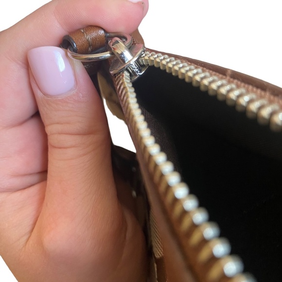 Coach brown logo signature hobo bag Tan w strap adjustable canvas & leather - Picture 16 of 16